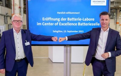 New battery laboratories: Volkswagen takes the next step towards developing and producing own battery cells