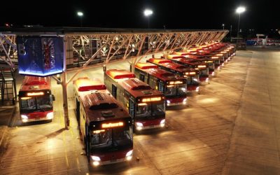 Copec construirá 10 electroterminales para abastecer 1000 buses eléctricos en Santiago