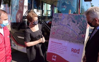 Líder en la región: Chile presenta dos electrocorredores de 30 buses eléctricos en Rancagua y Talca