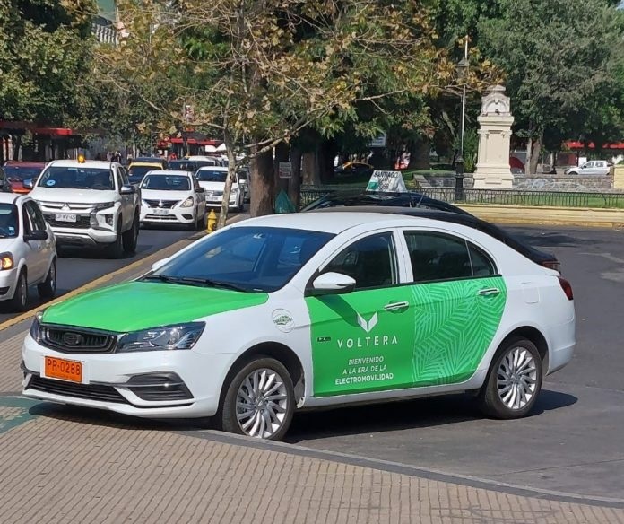Desde hoy recorren más de 2.000 km para promover electromovilidad en taxis y colectivos