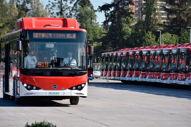 Quedan pendientes 11 concursos de buses eléctricos en regiones antes del cambio de Gobierno