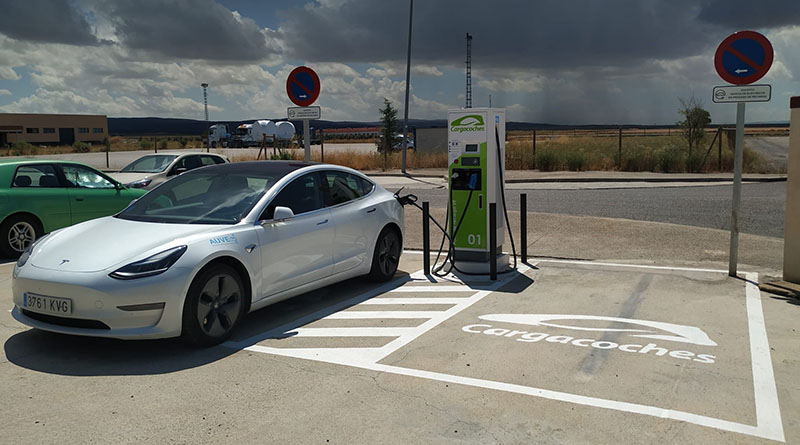 Sin el “acogimiento esperado” en coches eléctricos Burgos invertirá en una red de recarga propia