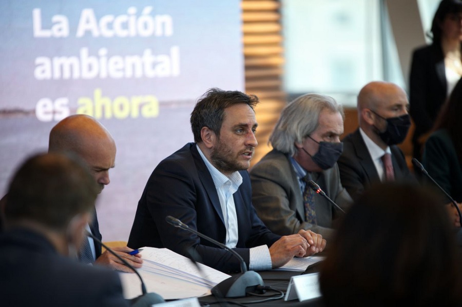 Sin metas en electromovilidad Argentina presentaría plan nacional por el cambio climático