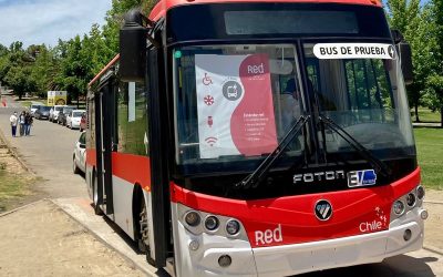 Mesa de trabajo: El Gobierno se reúne con operadores para financiar buses eléctricos en Chile