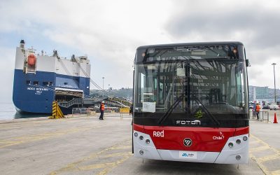 ¿Cómo se preparan los 992 buses eléctricos que iniciarán operación en Chile durante 2023?