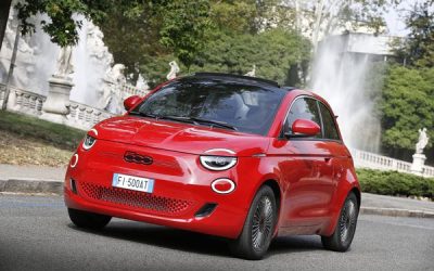 Fiat 500 “destrona” a Tesla y se impone como el coche eléctrico favorito de los españoles