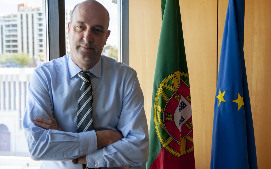 “La fecha ideal es lo antes posible”: Portugal apura el fin del motor a combustión de buses y camiones