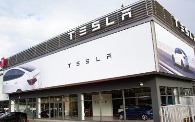 Tesla llega al norte de España con su primer centro de entregas, posventa y exposición de Bilbao