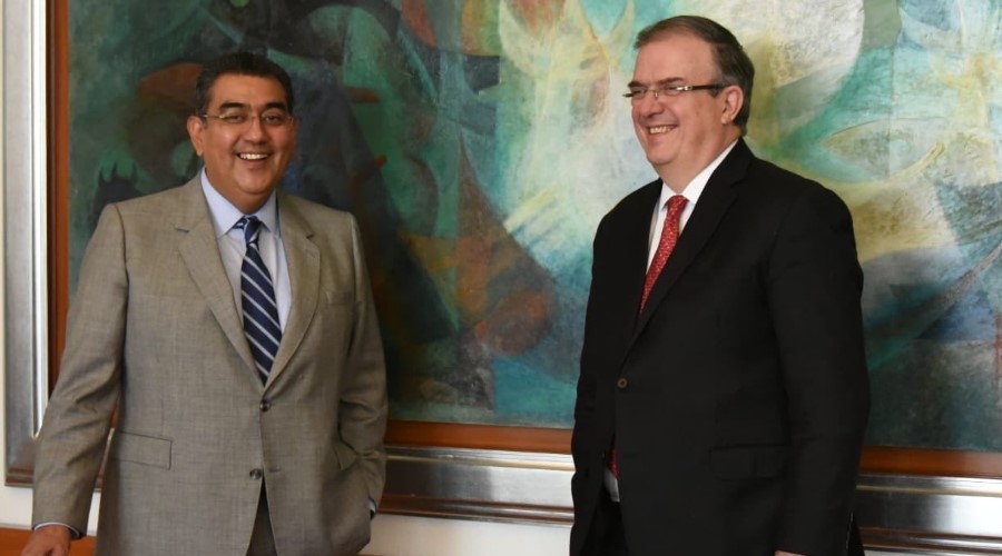 Gobierno de Puebla articula con Ebrard para atraer inversiones en electromovilidad