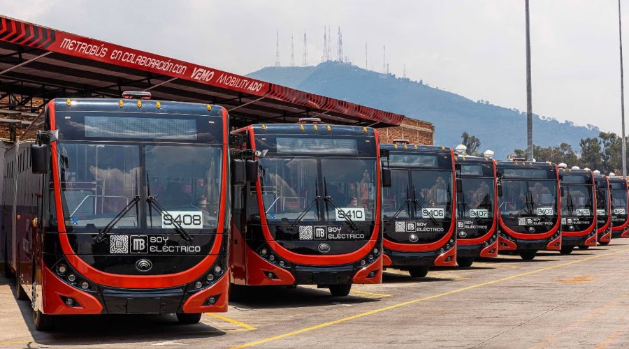 Licitación de 58 buses eléctricos en Monterrey “a alargue”: Autoridades posponen fallo definitivo