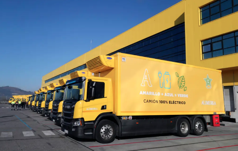 Con nueva flota de camiones eléctricos, la cadena Alimerka se posiciona a la “vanguardia” en España