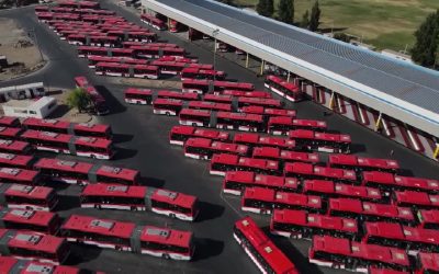 Gigante asiático “deja su huella” con buses eléctricos en Chile ¿Cuáles son las marcas líderes?
