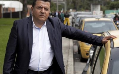 Ospina, líder de taxistas en Colombia: “No migraremos a vehículos eléctricos por falta de garantías”
