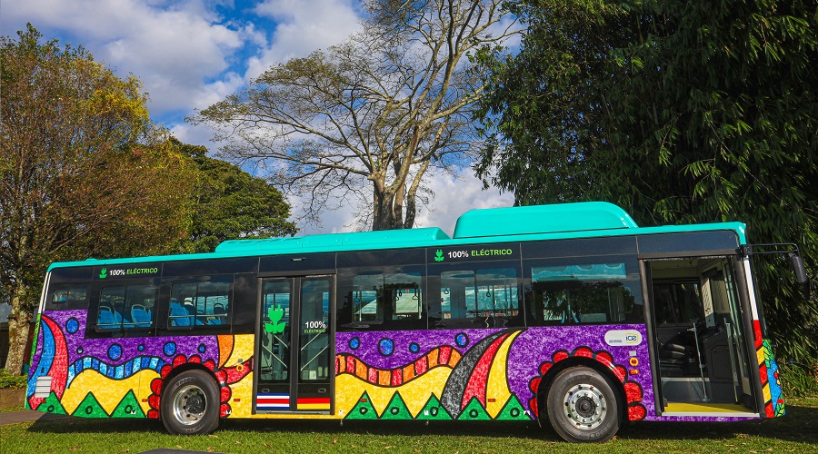 Costa Rica a la expectativa por “buenas noticias” sobre buses y taxis eléctricos del ICE