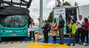Colombia presenta su primer bus a hidrógeno