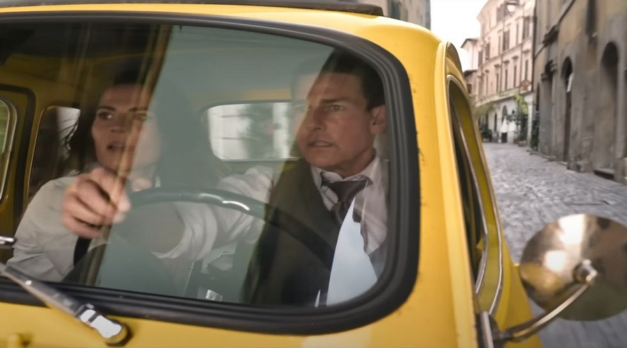 Tom Cruise conduce un Fiat eléctrico en la nueva película de "Misión Imposible"
